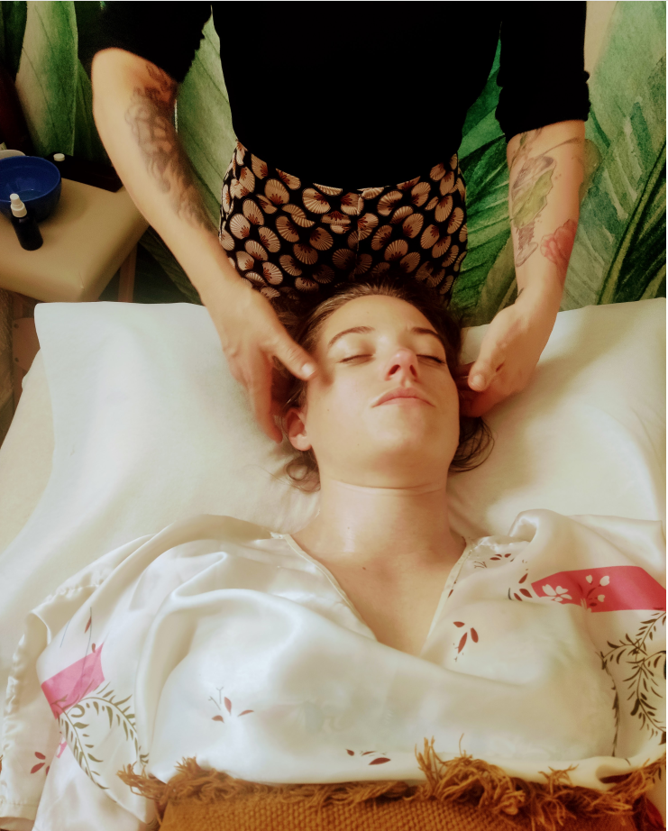femme massage kobido tête zen and landes academy